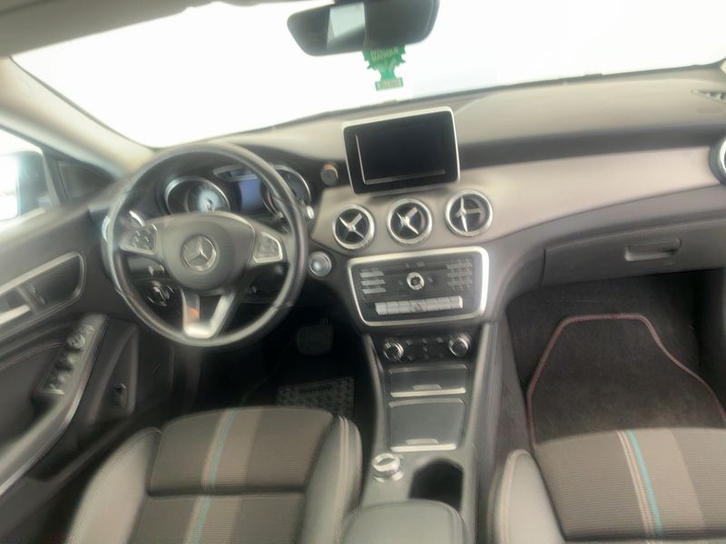Mercedes-Benz CLA-Klasse CLA 200 d Shooting Brake Sport 2017 – снимка 17