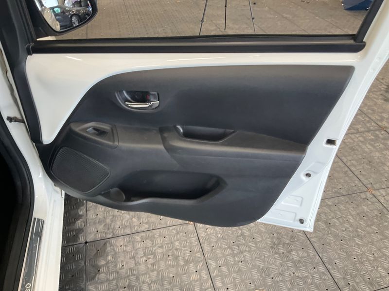 Toyota Aygo 1.0 X-Play Team D 2018 – снимка 34