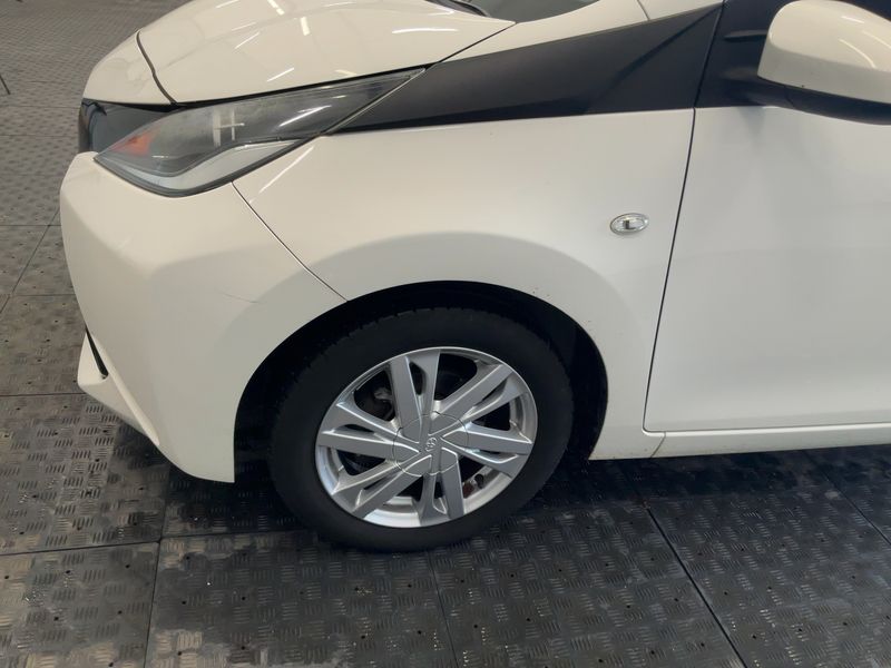 Toyota Aygo 1.0 X-Play Team D 2018 – снимка 3