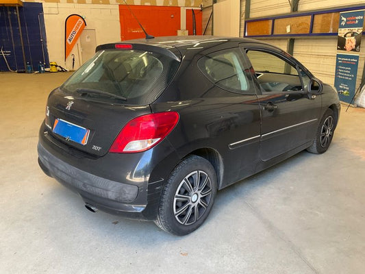 Peugeot 207 1.6 HDi Premium 2009 – снимка 2