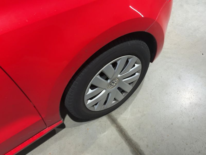 Volkswagen Polo 1.6 TDI Trendline BlueMotion Tech 2013 – снимка 11