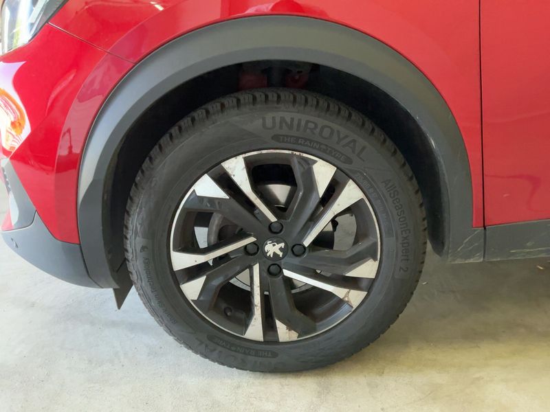 Peugeot 2008 1.2 PureTech Allure 2020 – снимка 3