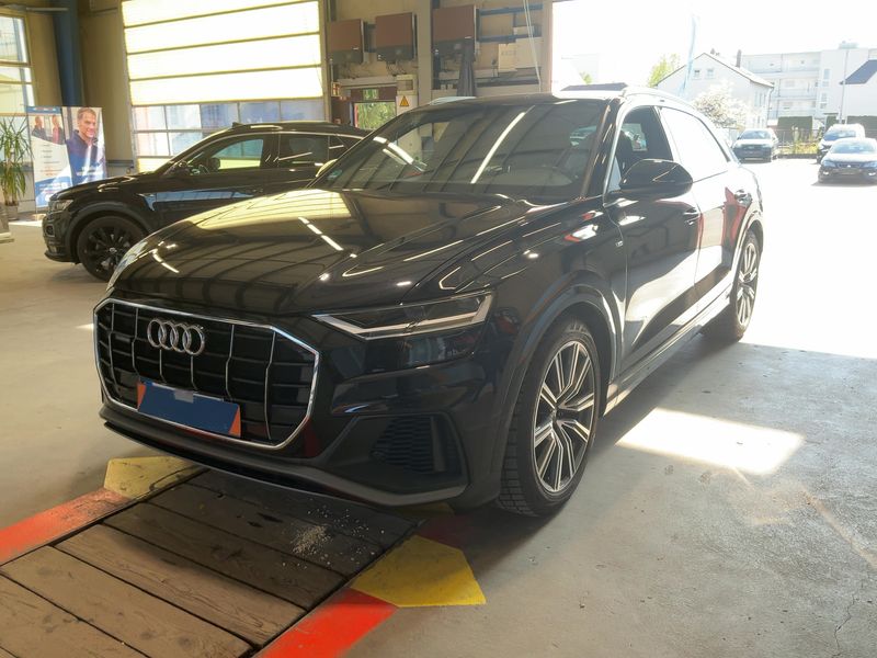 Audi Q8 50 TDI Mild-Hybrid quattro 2019 – снимка 1