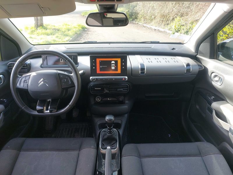 Citroen C4 Cactus 1.2 e-THP Shine 2019 – снимка 11