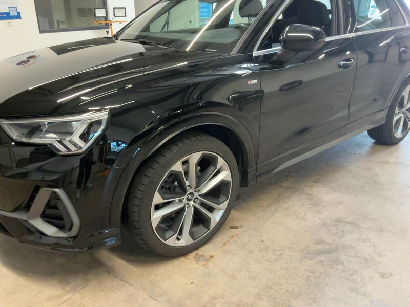 Audi Q3 45 TFSI quattro S line 2019 – снимка 2