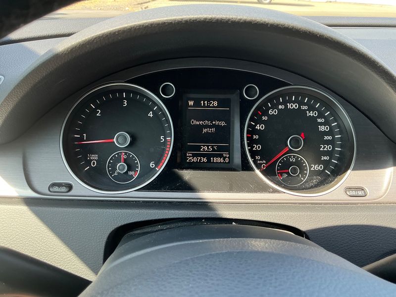 Volkswagen Passat 2.0 TDI Comfortline BlueMotion Tech 2014 – снимка 19