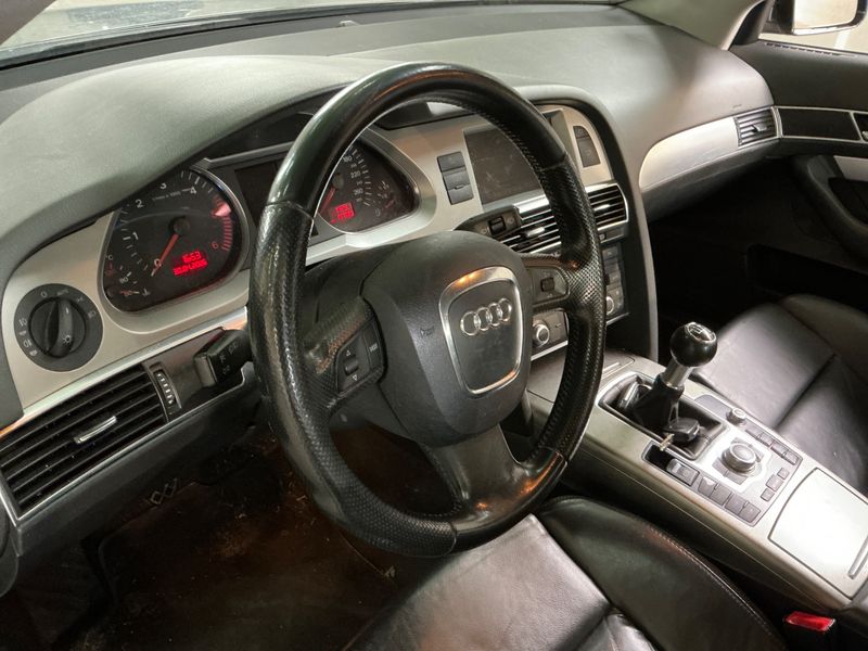 Audi A6 2.0 TDI 2009 – снимка 35