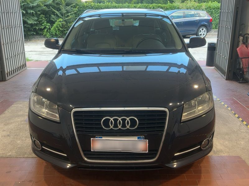 Audi A3 Sportback 1.6 TDI Ambition 2011 – снимка 14
