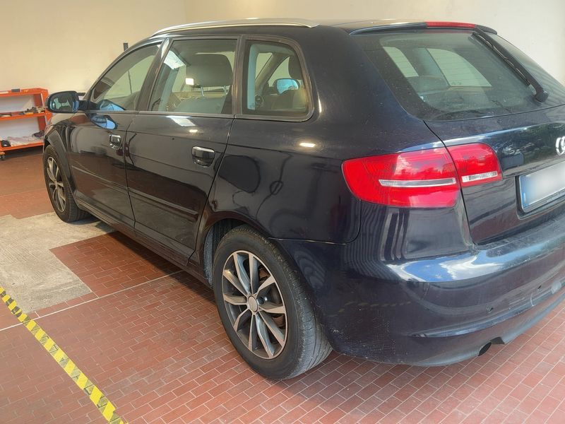 Audi A3 Sportback 1.6 TDI Ambition 2011 – снимка 6