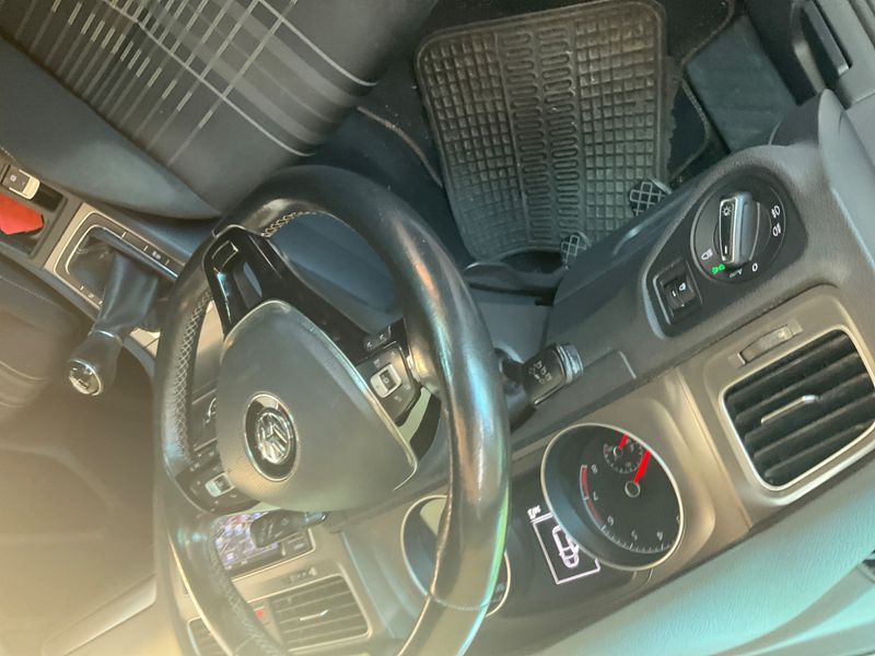 Volkswagen Golf VII 1.2 TSI Lounge BlueMotion Tech 2015 – снимка 26