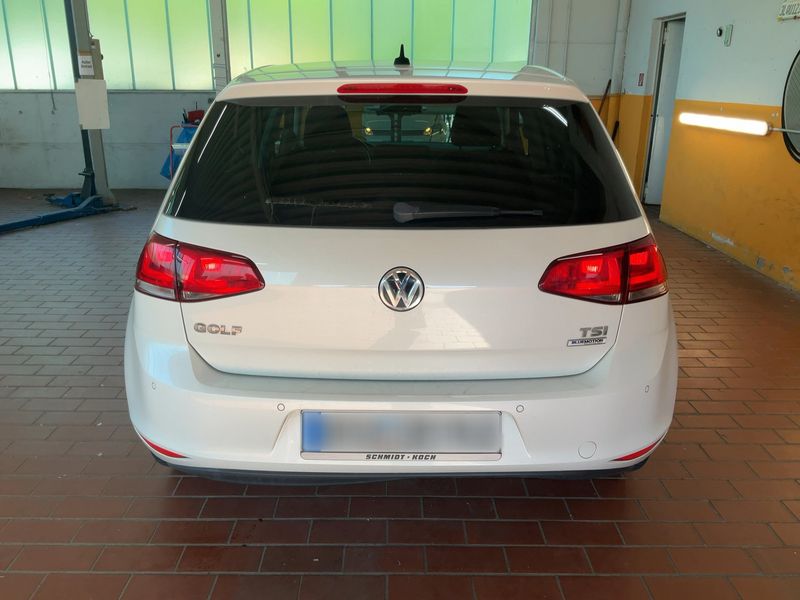Volkswagen Golf VII 1.2 TSI Lounge BlueMotion Tech 2015 – снимка 7