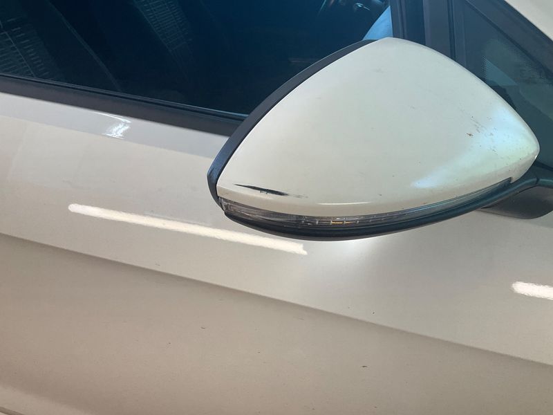 Volkswagen Golf VII 1.2 TSI Lounge BlueMotion Tech 2015 – снимка 23