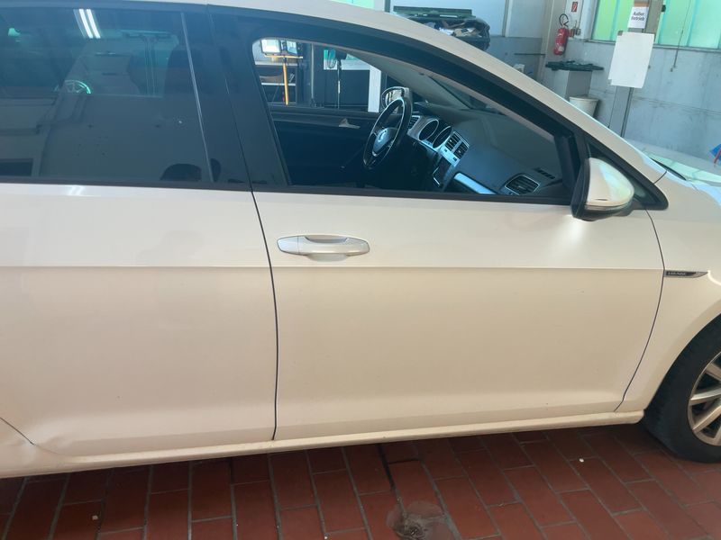 Volkswagen Golf VII 1.2 TSI Lounge BlueMotion Tech 2015 – снимка 10
