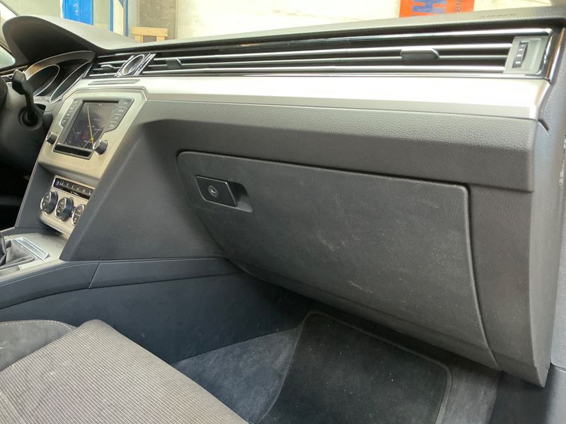 Volkswagen Passat 2.0 TDI Comfortline BlueMotion Tech 2015 – снимка 35