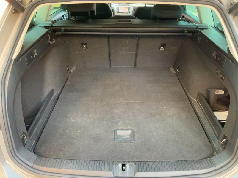 Volkswagen Passat 2.0 TDI Comfortline BlueMotion Tech 2015 – снимка 15