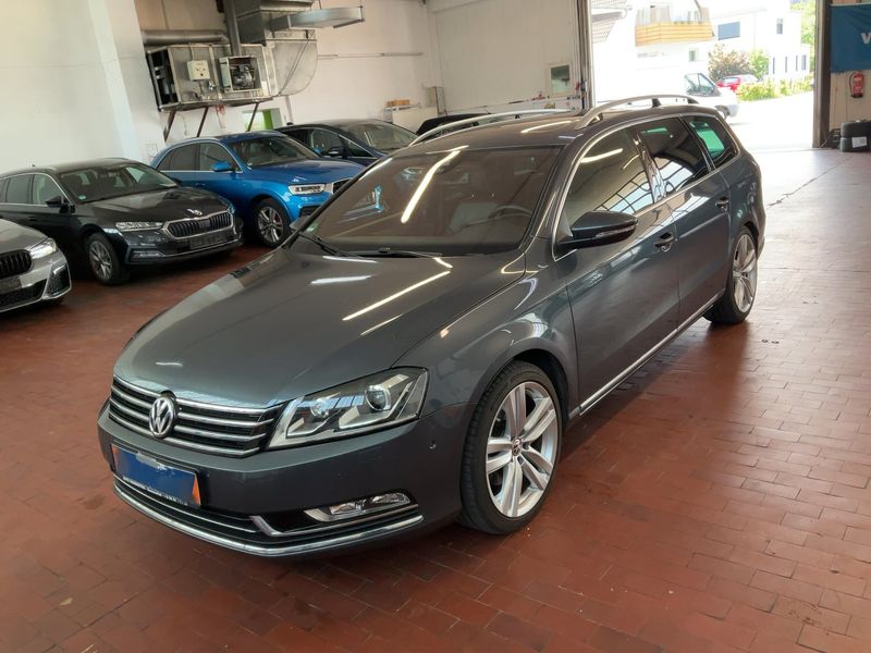 Volkswagen Passat 2.0 TDI Highline BlueMotion Tech 2013 – снимка 1