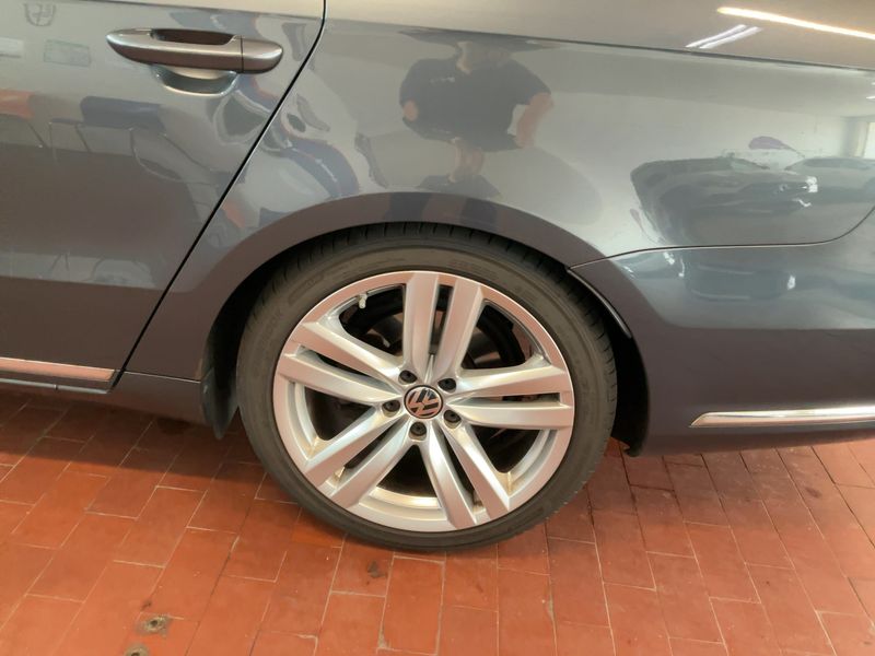 Volkswagen Passat 2.0 TDI Highline BlueMotion Tech 2013 – снимка 5