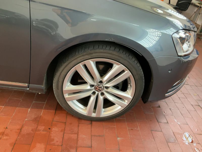 Volkswagen Passat 2.0 TDI Highline BlueMotion Tech 2013 – снимка 11