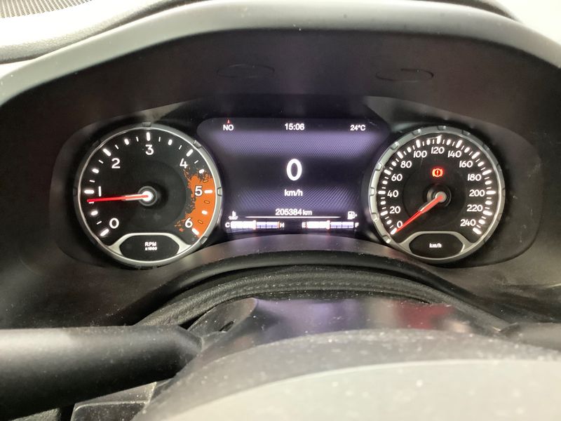 Jeep Renegade 2.0 M-Jet Limited Adventure Edition 4WD 2016 – снимка 19