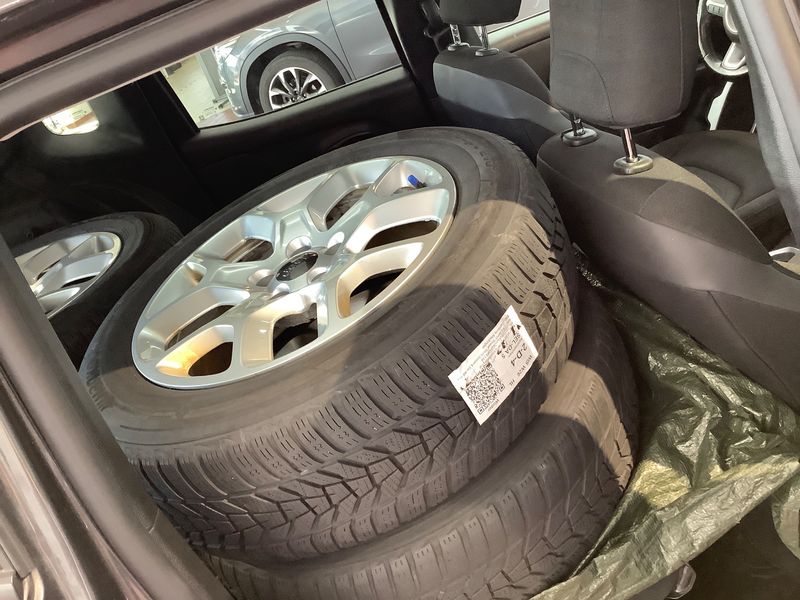 Jeep Renegade 2.0 M-Jet Limited Adventure Edition 4WD 2016 – снимка 15