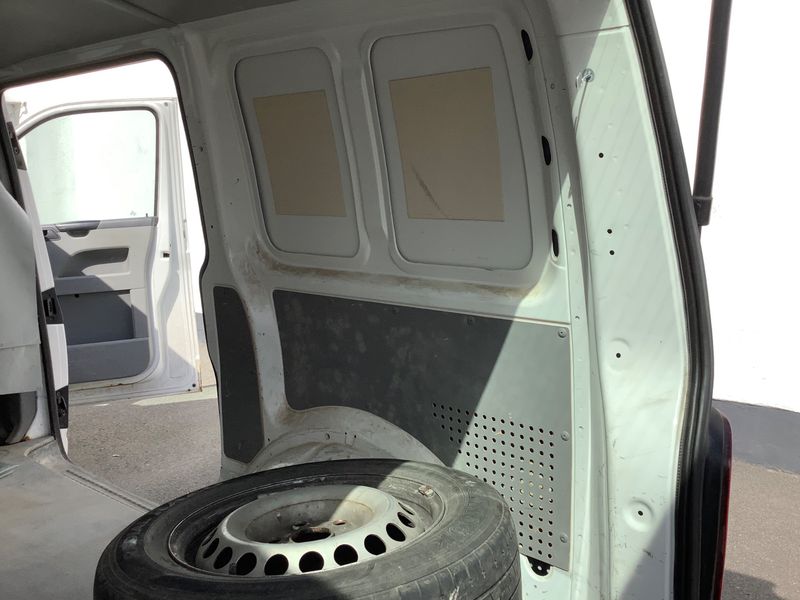 Volkswagen T5 Transporter 2.0 TDI Kasten 2013 – снимка 36
