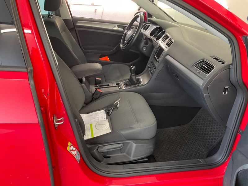 Volkswagen Golf VII 1.6 TDI Comfortline BlueMotion Tech 2014 – снимка 3