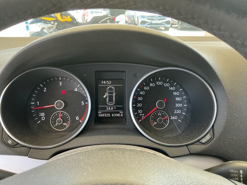 Volkswagen Golf VI 1.6 TDI Sport 2012 – снимка 13
