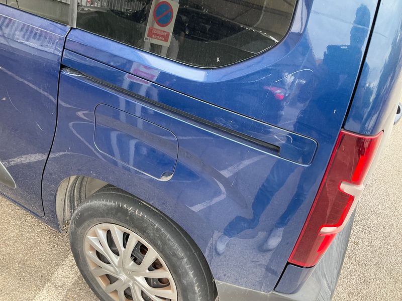 Citroen Berlingo 1.5 Blue-HDi Feel M 2020 – снимка на щета 47
