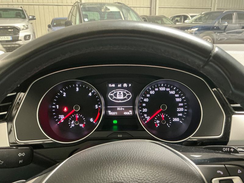 Volkswagen Passat 2.0 TDI Comfortline BlueMotion Tech 2017 – снимка 18