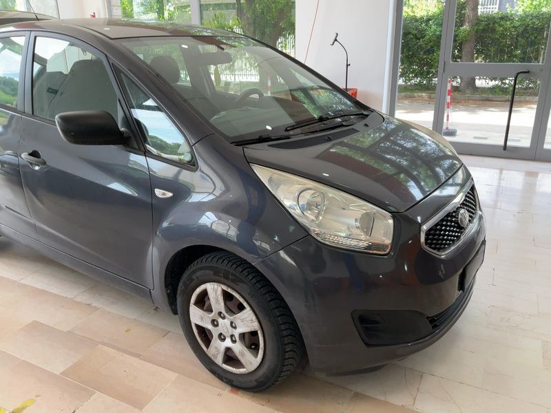 Kia Venga 1.4 Easy 2012 – снимка 12