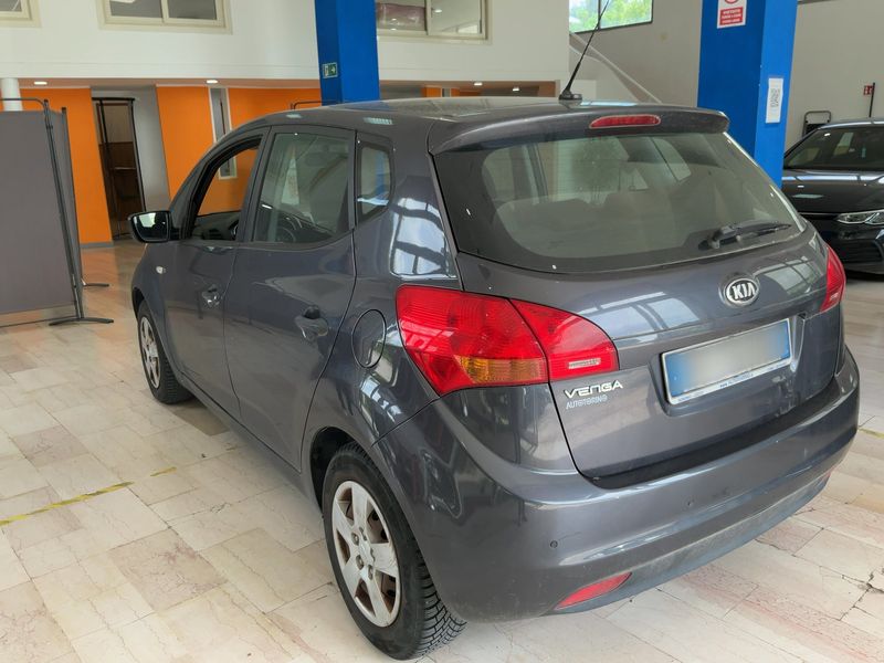 Kia Venga 1.4 Easy 2012 – снимка 6