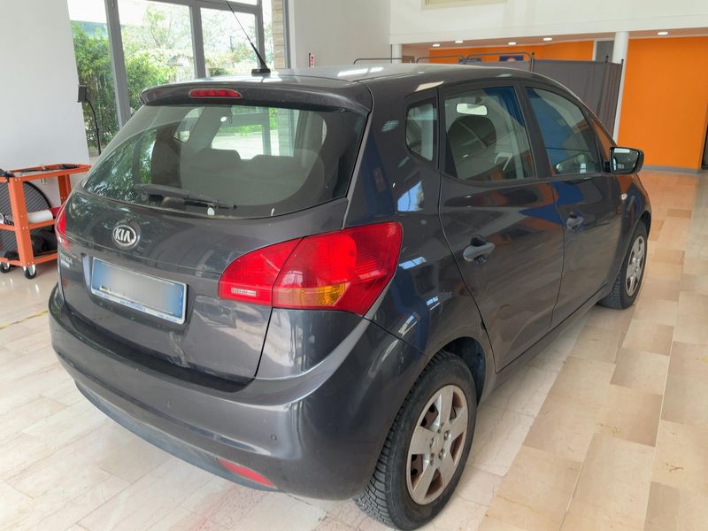 Kia Venga 1.4 Easy 2012 – снимка 8