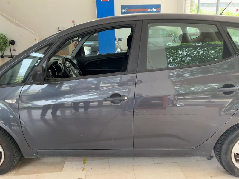 Kia Venga 1.4 Easy 2012 – снимка 4