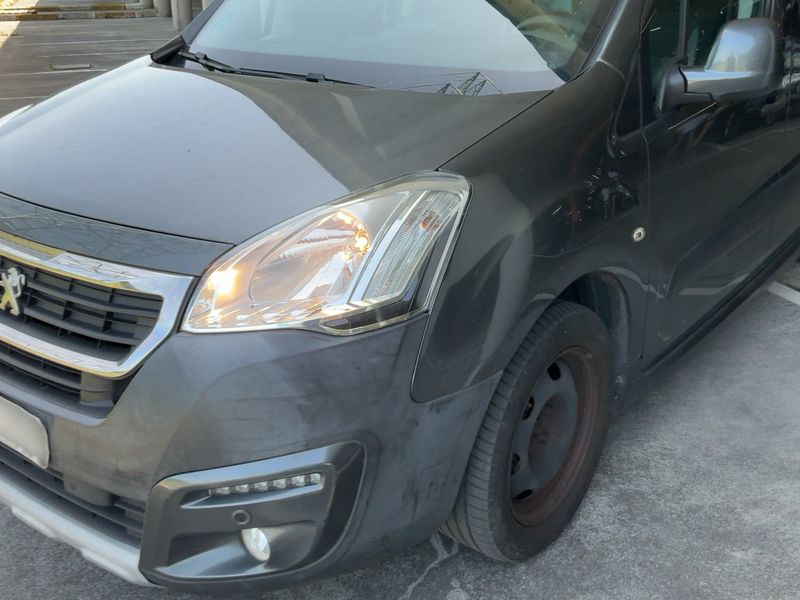 Peugeot Partner 1.6 Blue-HDi Outdoor 2015 – снимка 2