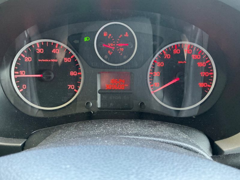 Peugeot Partner 1.6 Blue-HDi Outdoor 2015 – снимка 18