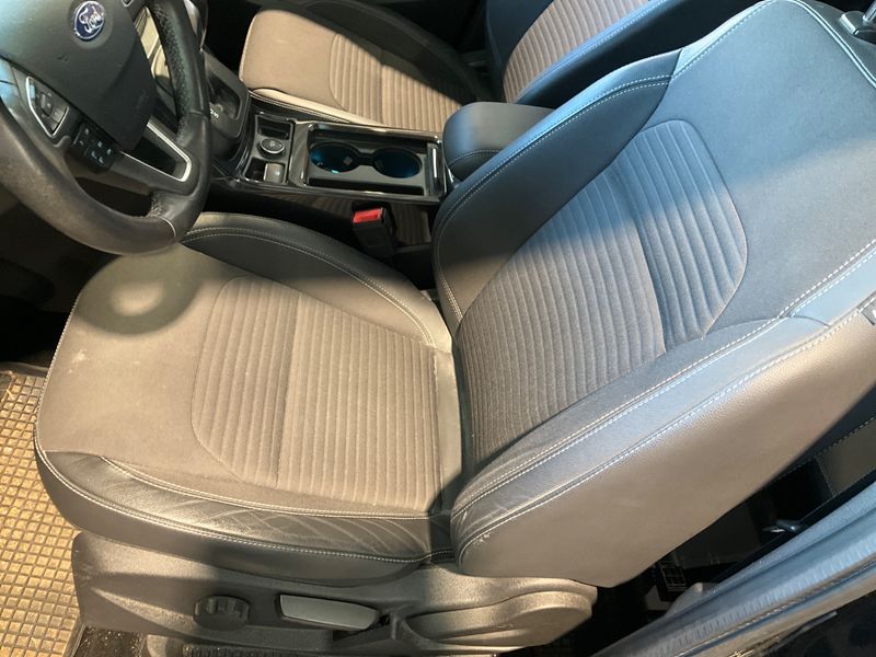 Ford Kuga 2.0 TDCi Titanium 2017 – снимка 28