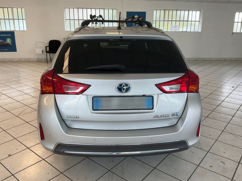 Toyota Auris Touring Sports 1.8 Hybrid Active 2014 – снимка 7