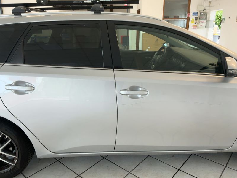 Toyota Auris Touring Sports 1.8 Hybrid Active 2014 – снимка 10