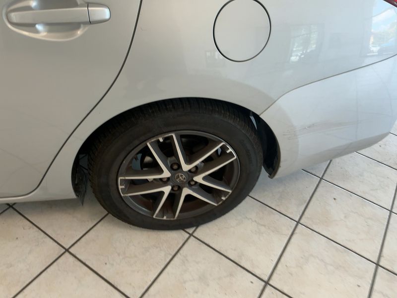 Toyota Auris Touring Sports 1.8 Hybrid Active 2014 – снимка 5