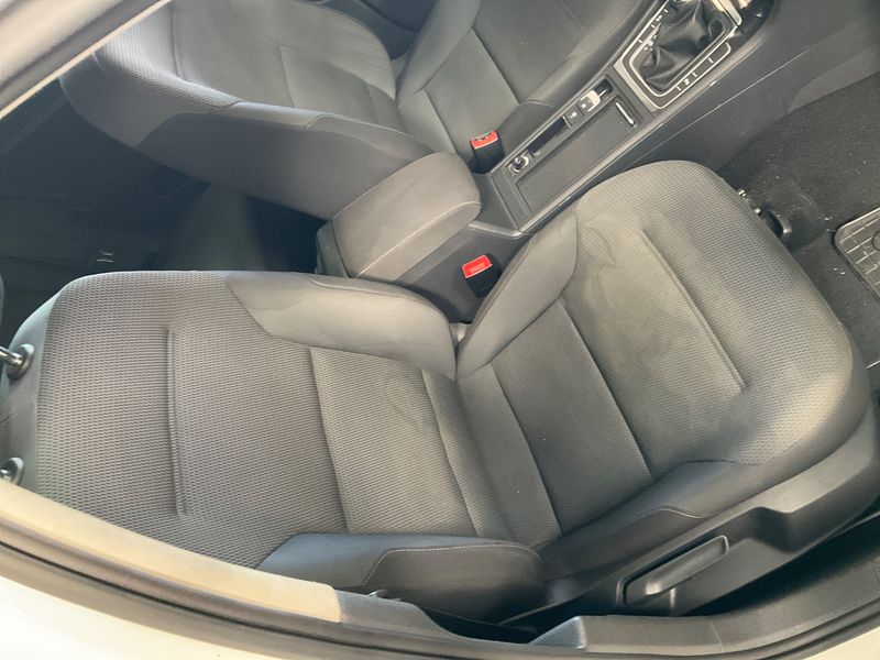 Volkswagen Golf VII 1.6 TDI Rabbit BlueMotion Tech 2017 – снимка 42