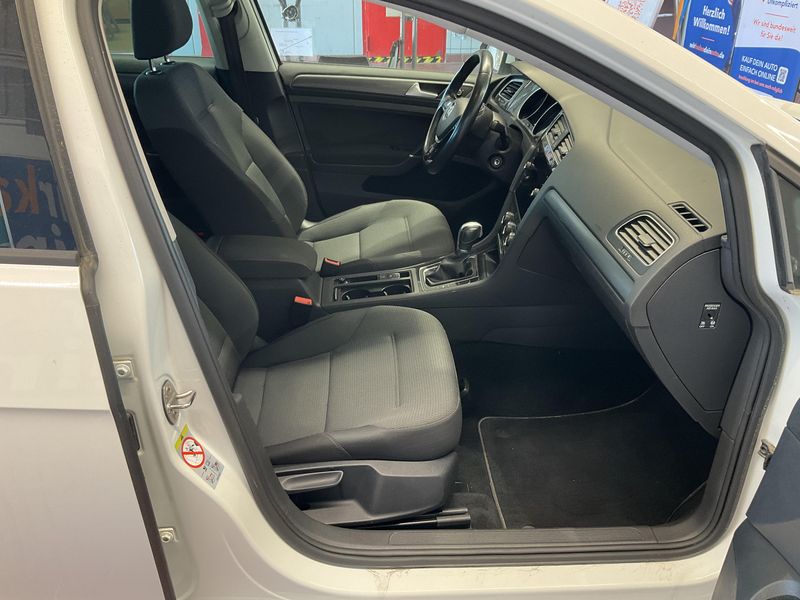 Volkswagen Golf VII 1.6 TDI Rabbit BlueMotion Tech 2017 – снимка 16