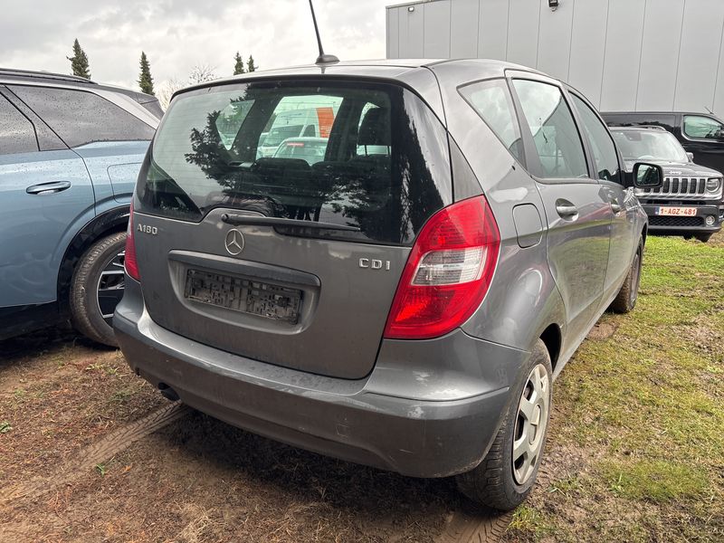 Mercedes-Benz A-Klasse A 180 CDI Classic 2011 – снимка 5