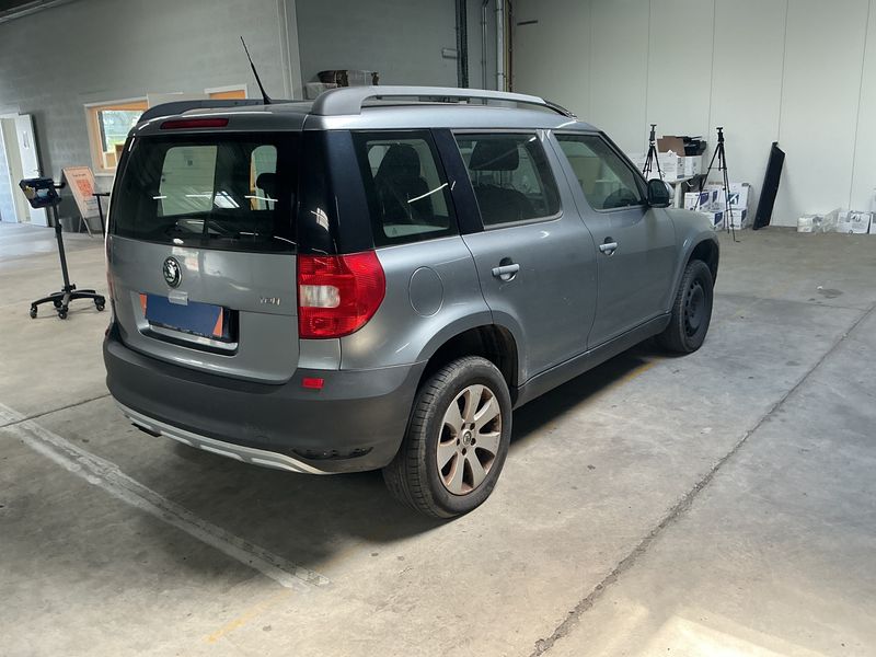 Skoda Yeti 1.2 TSI 2010 – снимка 2