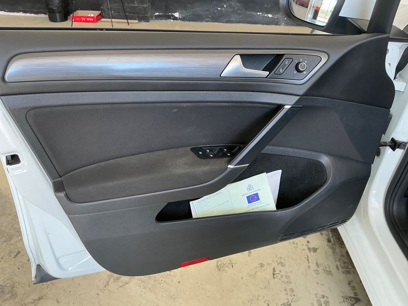 Volkswagen Golf VII 1.6 TDI Advance 2017 – снимка 28