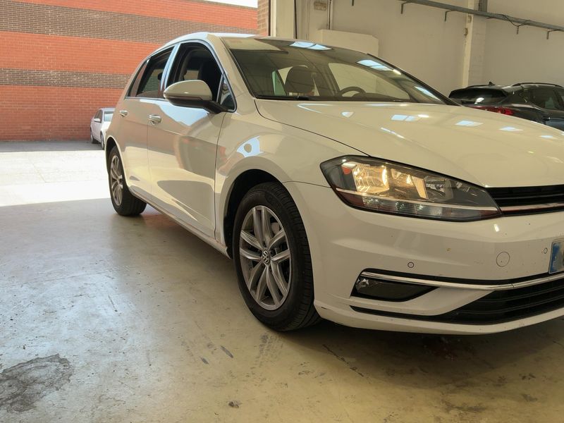 Volkswagen Golf VII 1.6 TDI Advance 2017 – снимка на щета 12