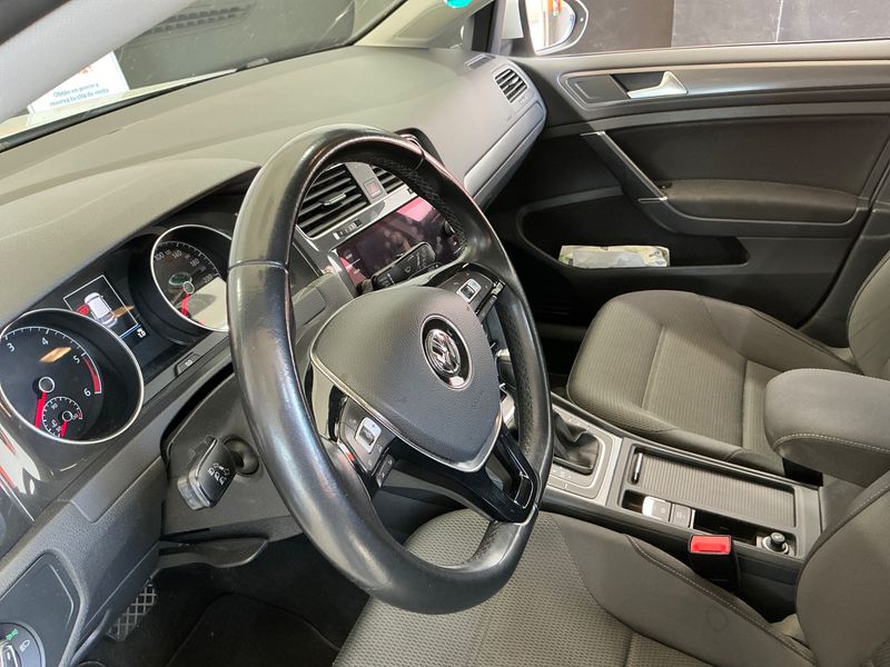 Volkswagen Golf VII 1.6 TDI Advance 2017 – снимка 27