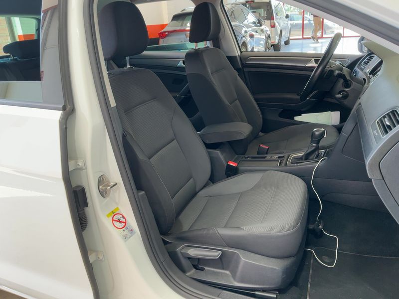 Volkswagen Golf VII 1.6 TDI Advance 2017 – снимка 16