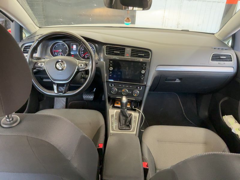 Volkswagen Golf VII 1.6 TDI Advance 2017 – снимка 17