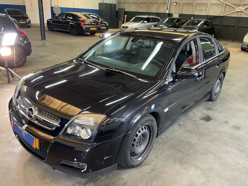 Opel Vectra 3.2 V6 GTS 2003 – снимка 1