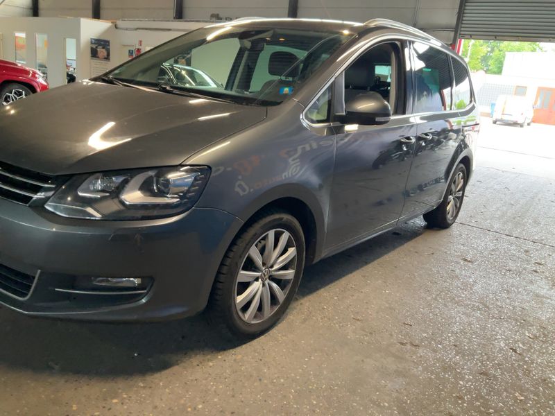 Volkswagen Sharan 2.0 TDI Highline BlueMotion Tech 2016 – снимка 2